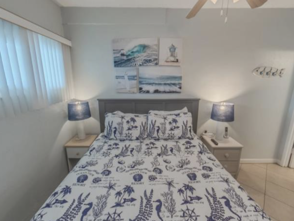 Charming Gulf-View 2-Bedroom Condo with Pool & Beach Access